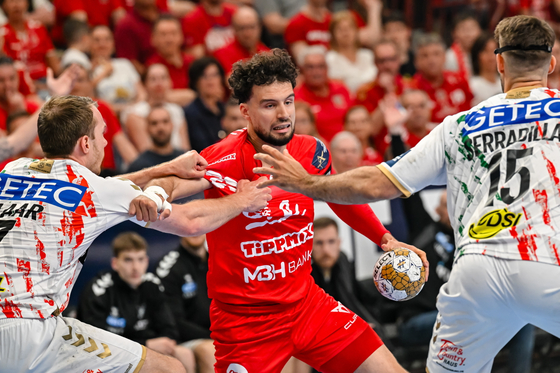 Kiesett a Veszprém a BL-ből, utolsó másodperces gól pecsételte meg a sorsát