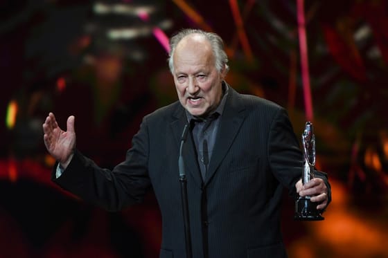 Dolgozz szexklubban, elmegyógyintézetben – tanácsolja Werner Herzog a kezdő rendezőknek