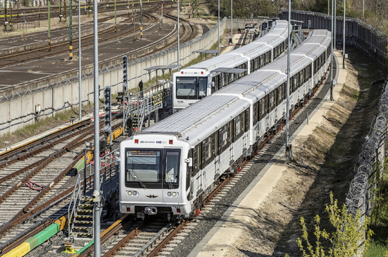 Elismerte a BKV, hogy az oroszok nem felújították, hanem újragyártották a 3-as metró szerelvényeit