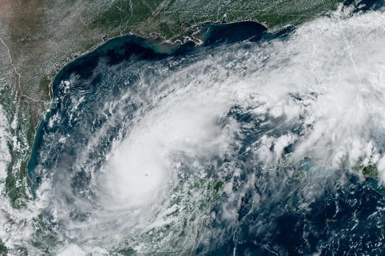Bekavart a Milton hurrikán, késve tér haza a NASA négy asztronautája a Nemzetközi Űrállomásról