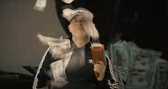 Majkának üzen Dopeman új klipjében, de Magyar Pétert is bevágják pár képkockára