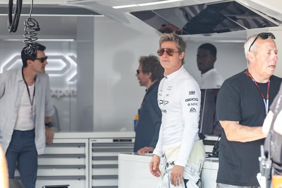 Brad Pitt: „Én nem fogom a seggemet kilógatni repülőkből, mint Tom Cruise”