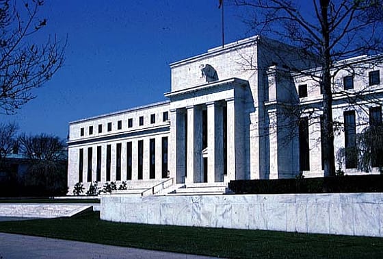 Nem változtatott az alapkamaton a Fed