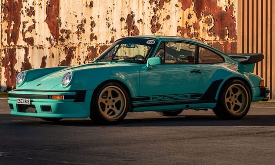 Legendás F1-motor hajtja ezt a közúti Porschét
