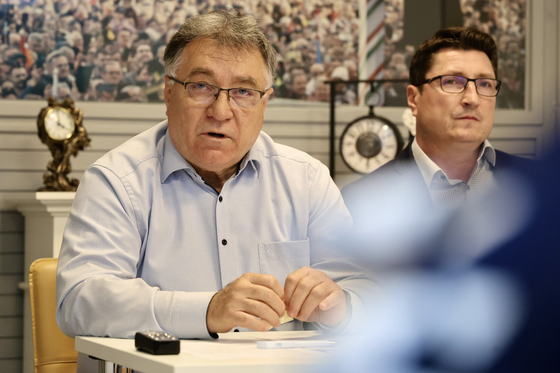 Eltörölné a nyugdíjasoknak járó 15-20 ezer forintos juttatást a szolnoki Fidesz