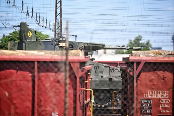 Nagyszabású nemzetközi hadgyakorlatra gyűlik a haditechnika Ferencvárosban – fotók