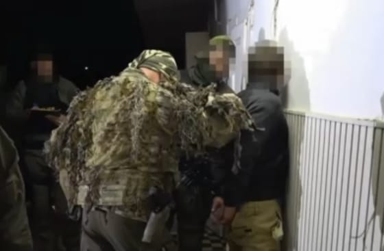 „Ittas lehetett, jóindulatú gyereknek ismerem” – mondta ismerőse a cserhátsurányi férfiről, aki terrortámadással fenyegetőzött