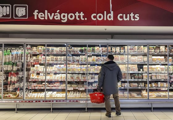 Áprilisban megtorpant a boltokba visszaszivárgás