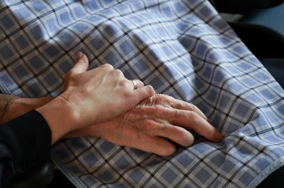 Hónapokkal a haláluk előtt kitisztulhat a memóriájuk a demenciában szenvedő betegeknek