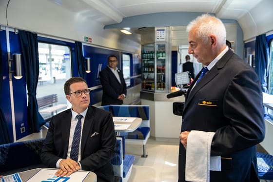 Megszólalt a MÁV-vezér, akit leváltott Lázár János
