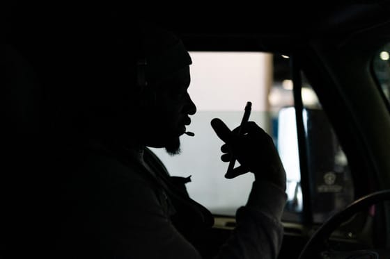 Nem tudni, hogyan, de egy pár perces telefonbeszélgetés után, 21 millió forint tűnt el egy férfi számlájáról