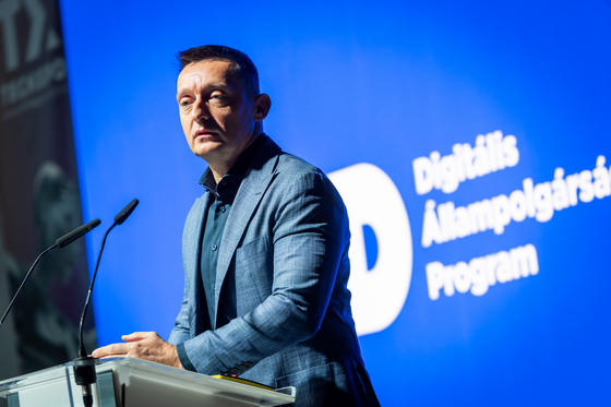 Tiborczhoz köthető arcfelismerő szoftvert rendelt Rogán Antal