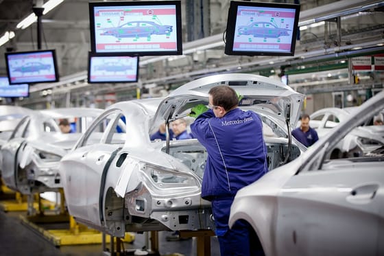Akár 500 000 eurót is fizet a Mercedes az önként távozó dolgozóinak