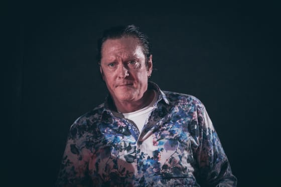 Bántalmazta a feleségét, letartóztatták Tarantino egyik kedvenc színészét