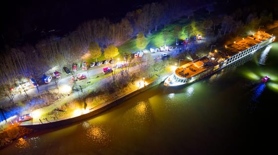 Betonfalnak ütközött egy Budapestre tartó kirándulóhajó a Dunán Linz közelében