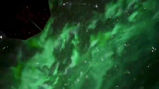 Káprázatos látvány a sarki fény az űrből – videó