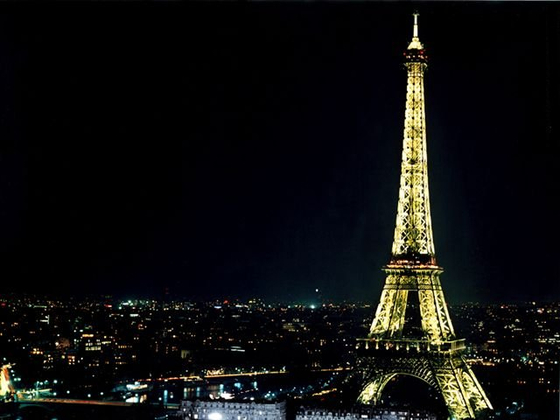 Fotókon a világ legszebb villámhárítója, az Eiffel-torony
