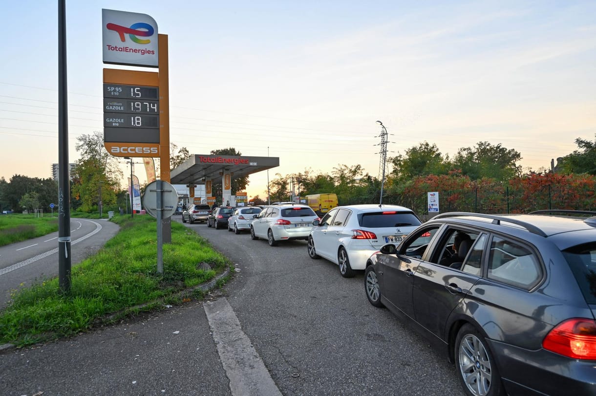 Ársapkát húzott üzemanyagáraira a rekordprofitot jelentő Total olajcég