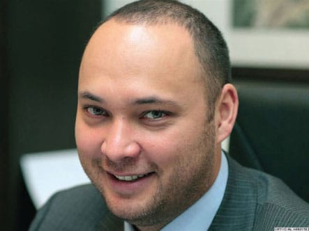 Őrizetbe vették az ex-elnök szökésben lévő fiát