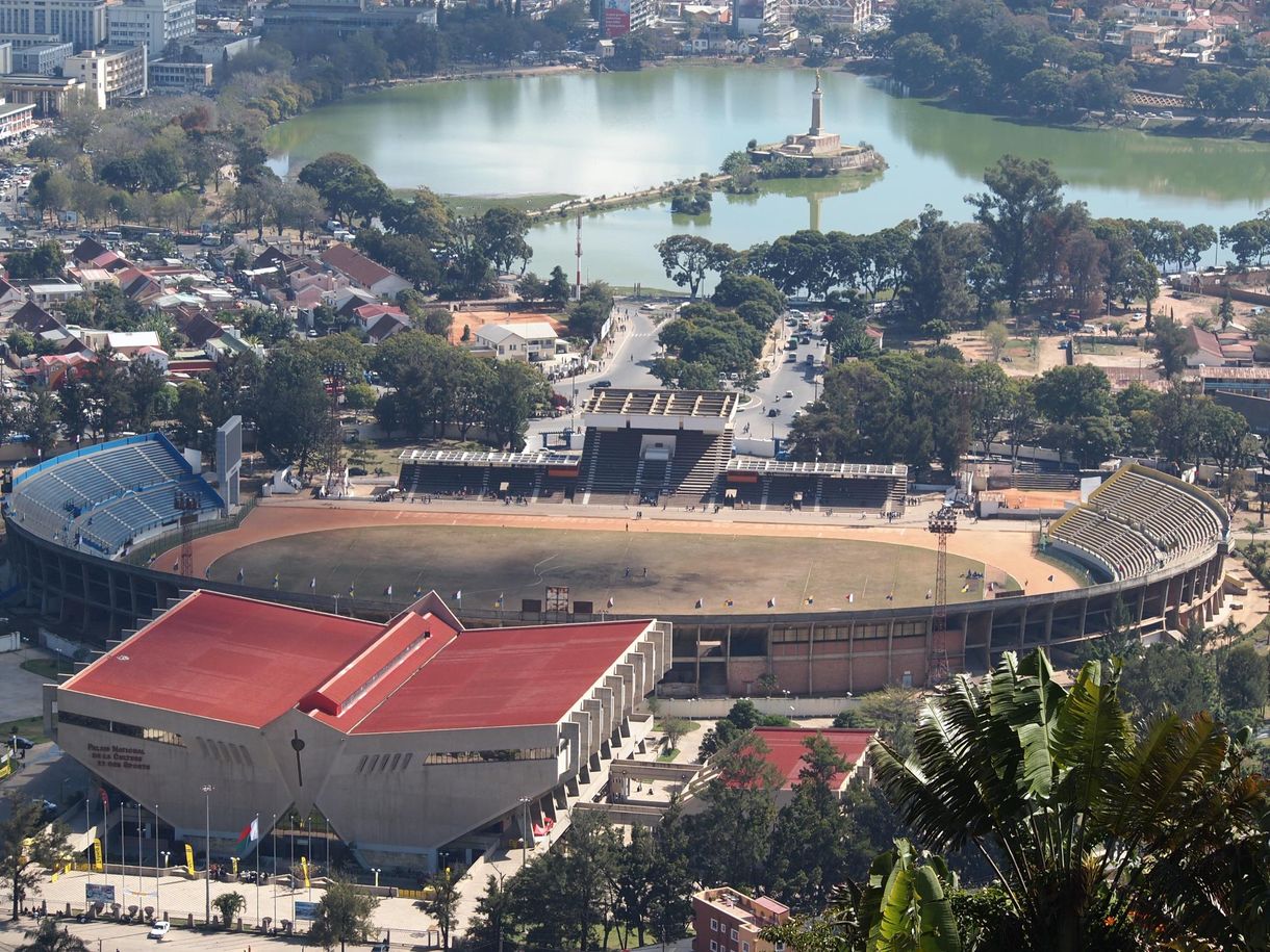 Tucatnyi embert tapostak halálra egy madagaszkári stadion előtt
