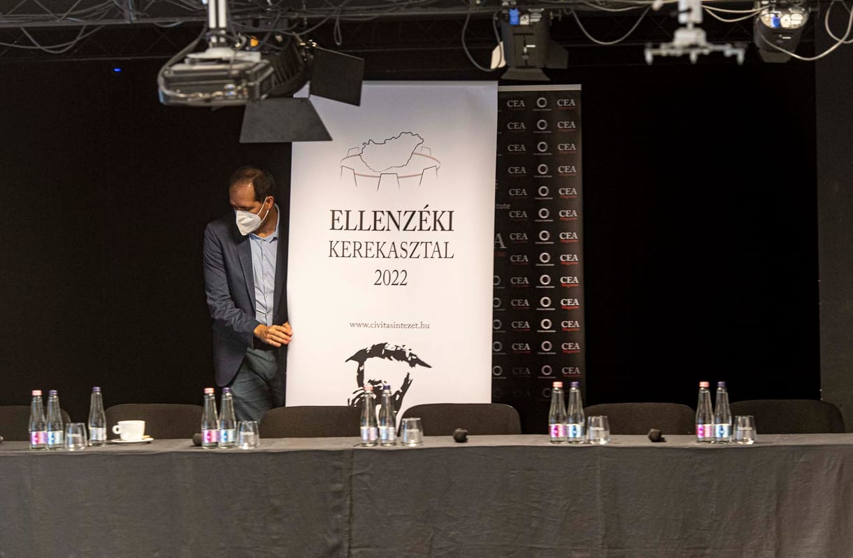Kevesebb Paks, több szélenergia, kritika a rezsicsökkentésnek – Milyen zöldpolitikával készül az ellenzék?