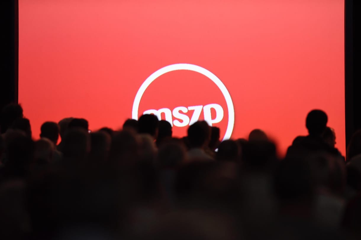 Vesztett 300 milliót az MSZP, a Jobbik 50 milliót kaszált