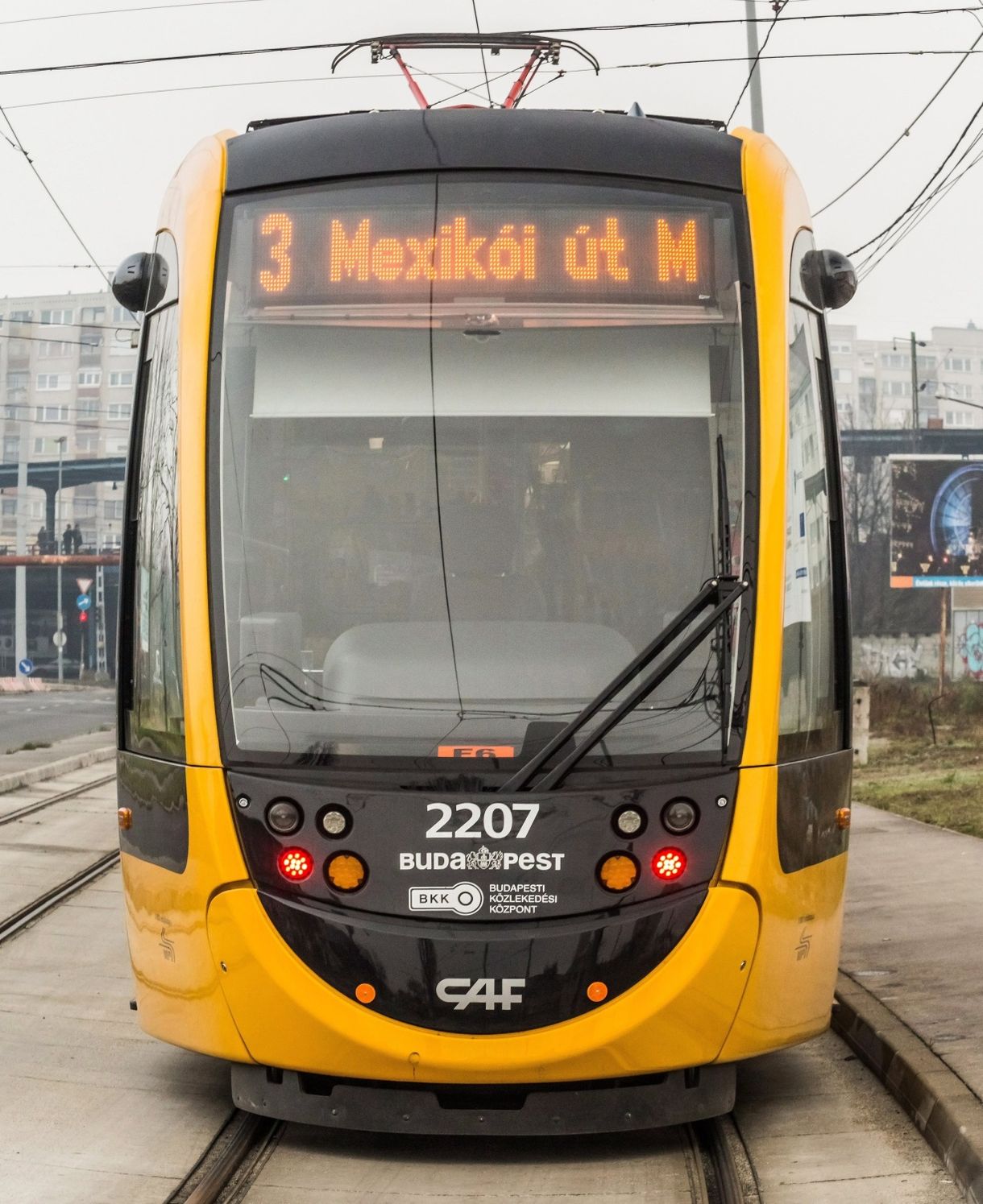 Nincs már elég villamosvezető sem