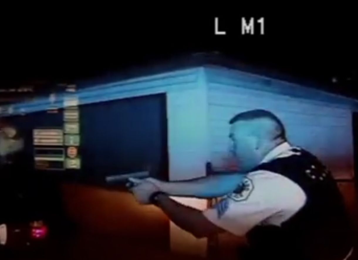 Rendőrökre lőtt igazoltatás közben egy chicagói bűnöző – videó