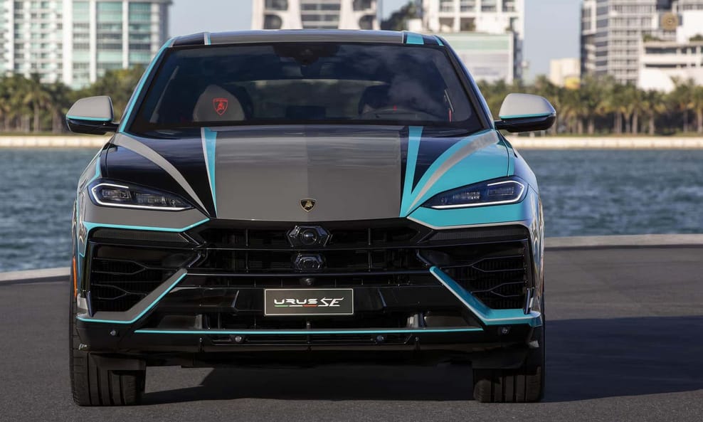 230 óra alatt fényezték le a legújabb spéci Lamborghinit