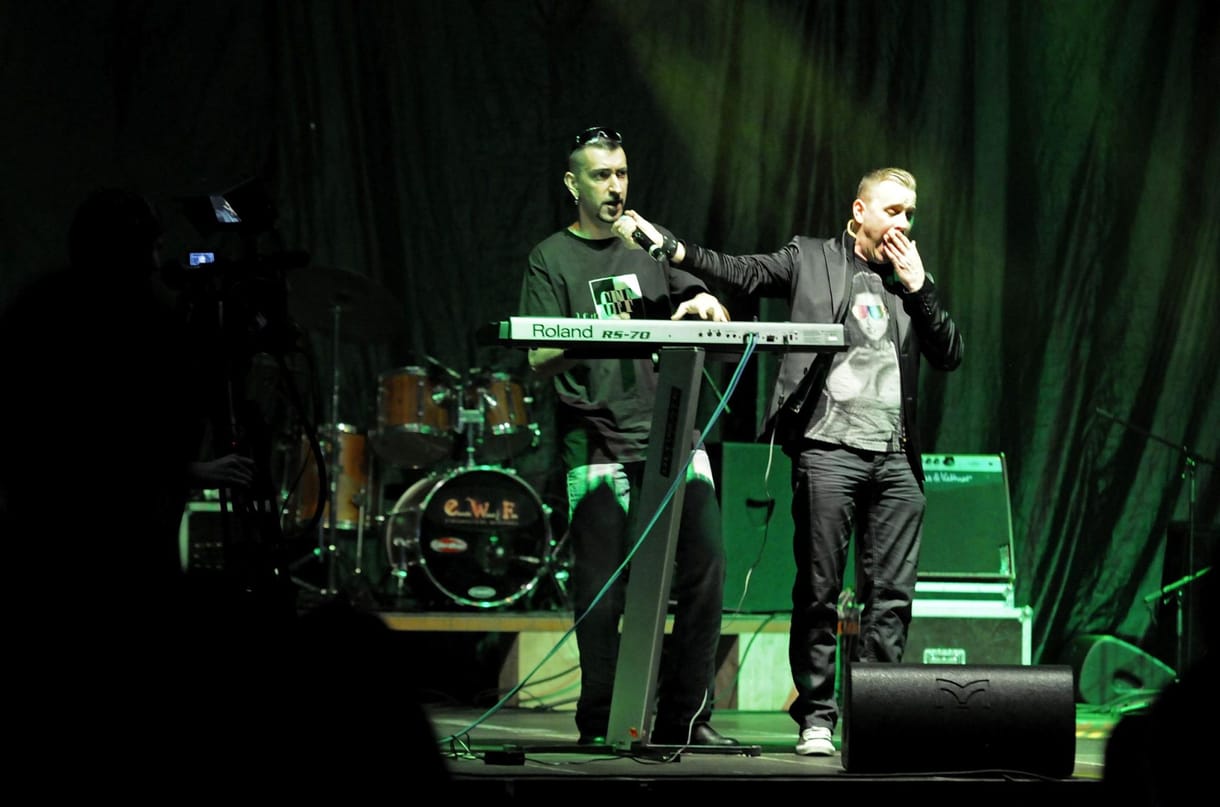 Meghalt Bíró Ádám, a Kozmix gitárosa