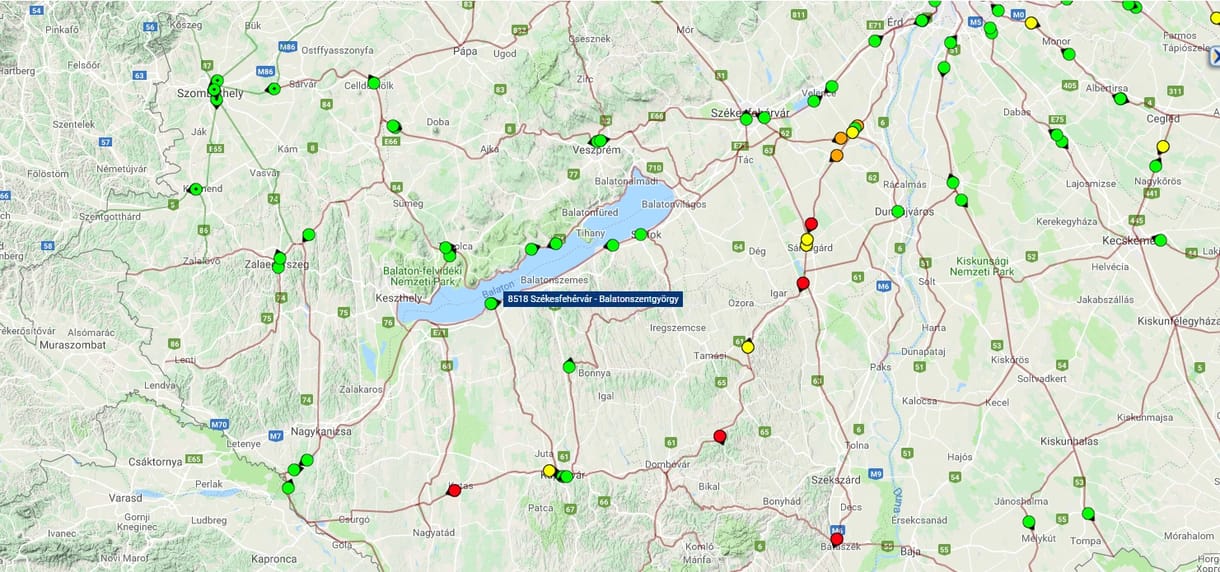 Több mint egy órás késések a pusztaszabolcsi vasútvonalon