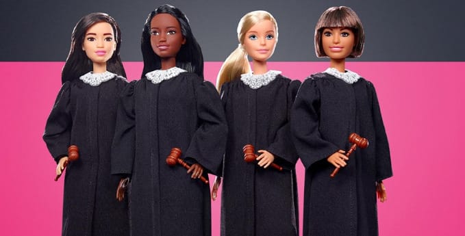 Bíróként debütáló Barbie-babák ösztönöznék a kislányokat mások jogainak védelmére