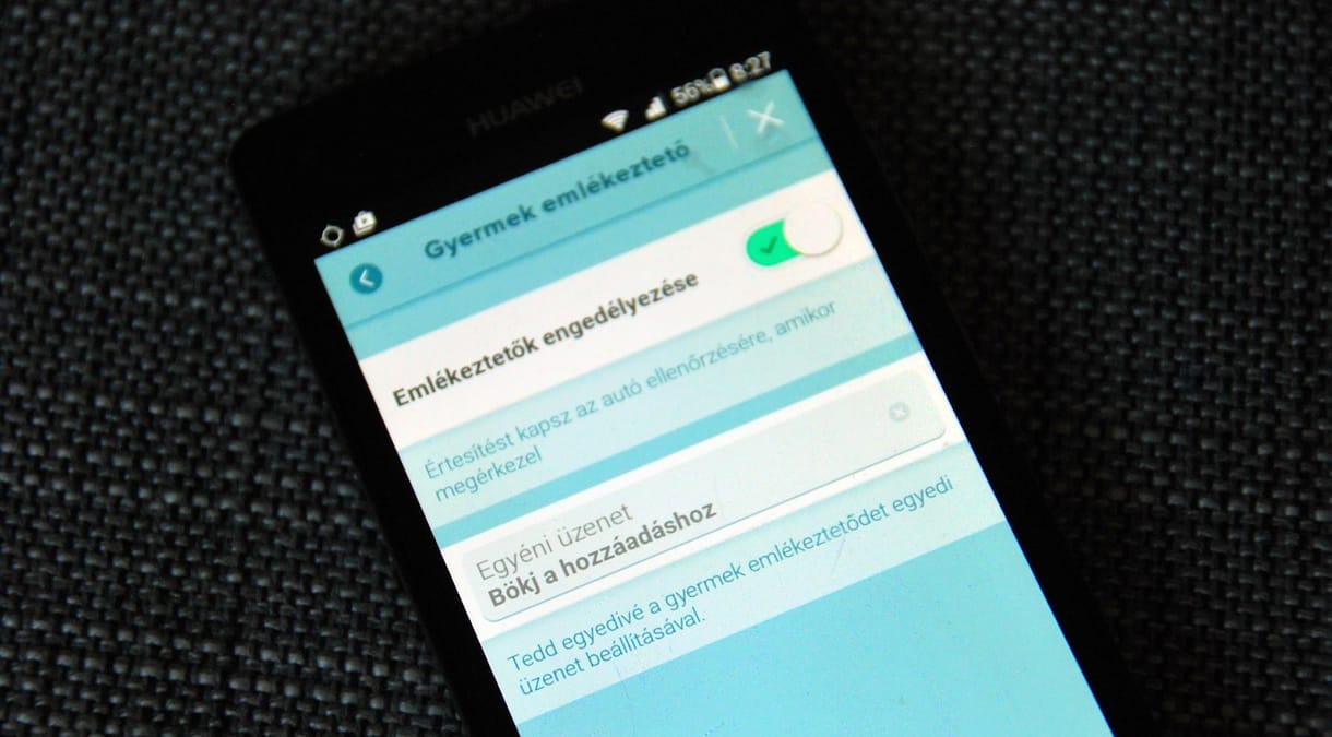 Kocsiban hagyott gyerekre is figyel az egyik legjobb forgalomfigyelő