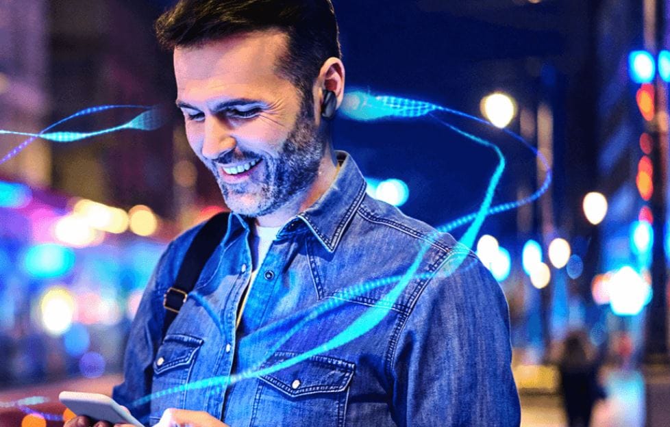 Új jelzés kerül a telefonokra, fülhallgatókra – érdemes lesz odafigyelni rá