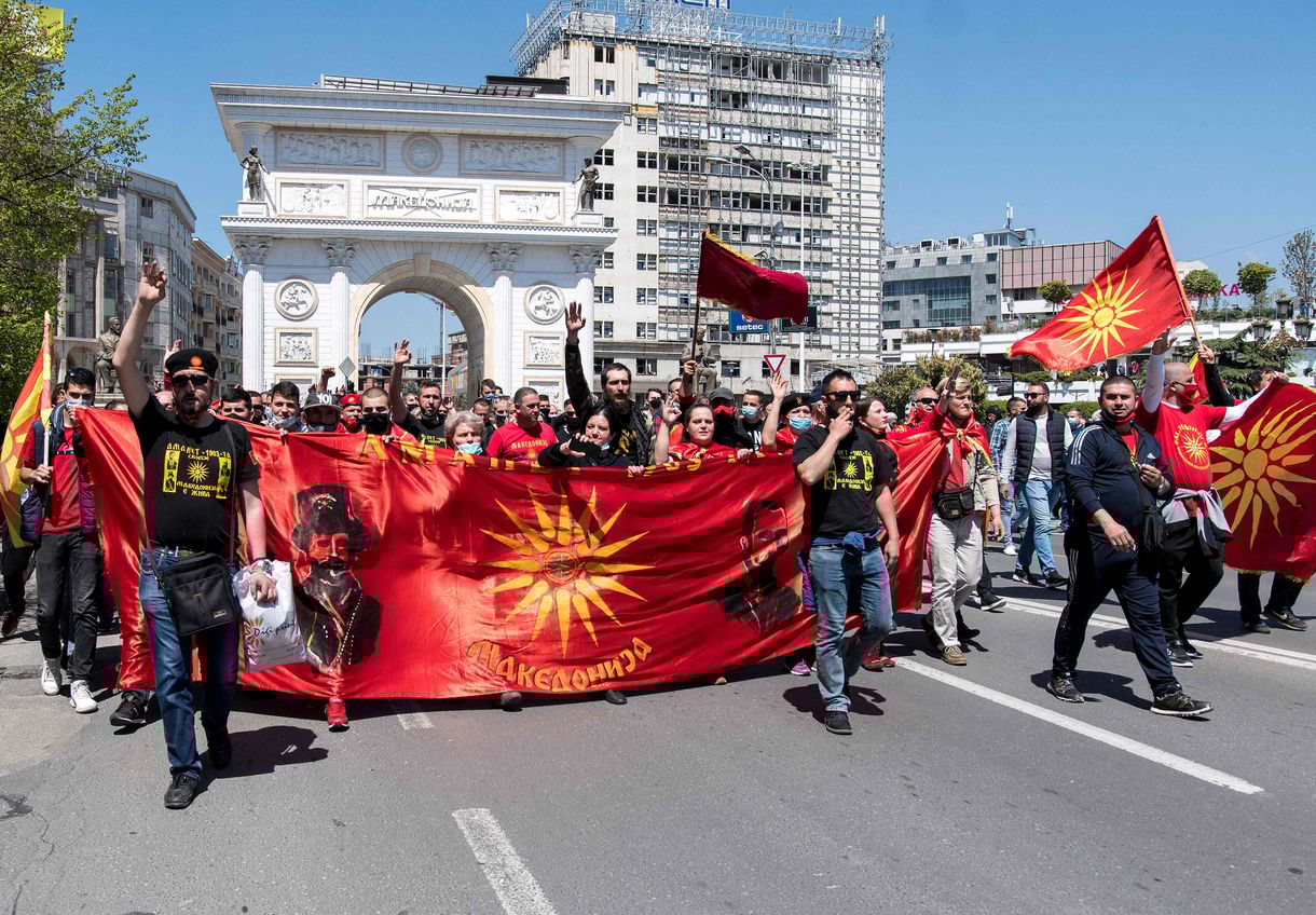Észak-Macedóniában Bulgária és Magyarország is kavar