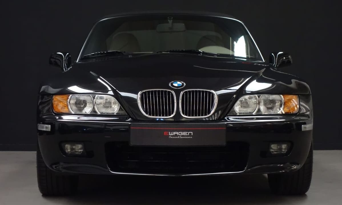 25 éves, de szinte vadonatúj BMW Z3 vár új gazdára