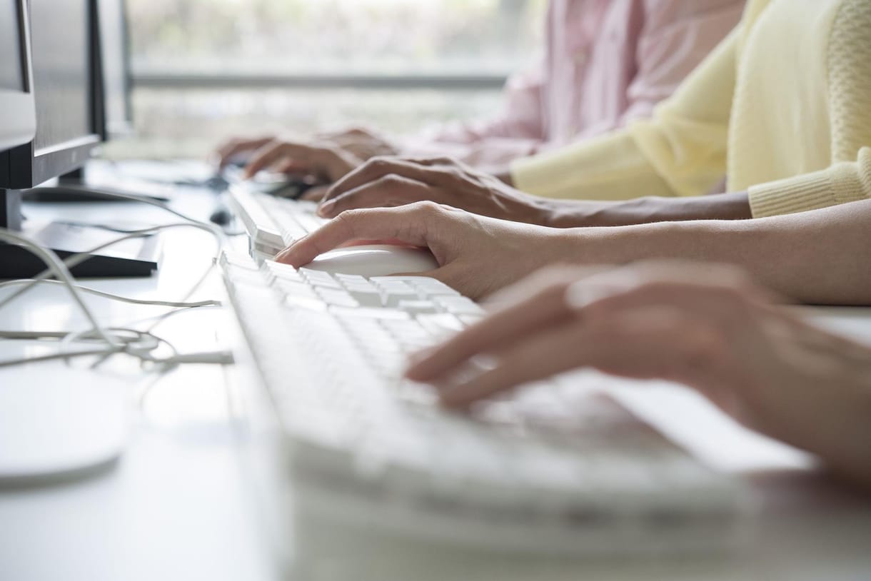 Újabb ingyenes informatikusképzés meghirdetésére készül a kormány