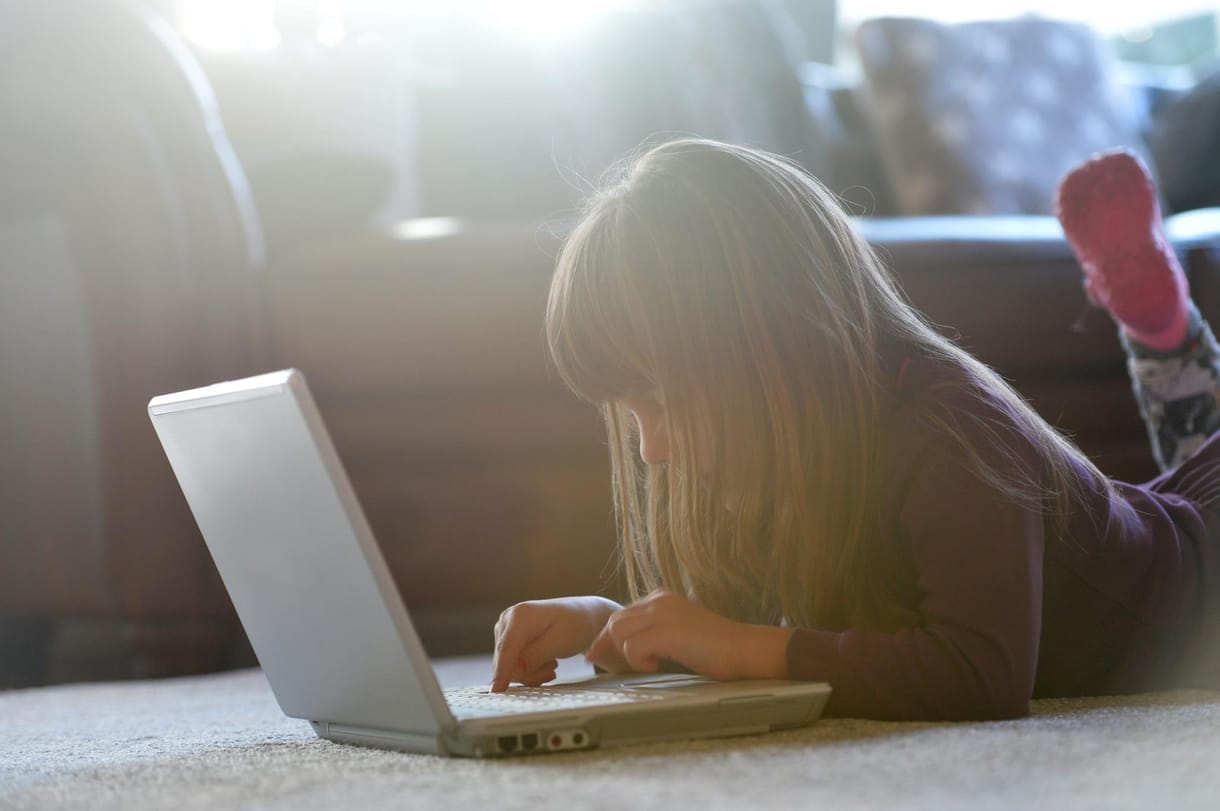 Kijött az első ajánlás - így néz ki a digitális oktatás a kormány szerint
