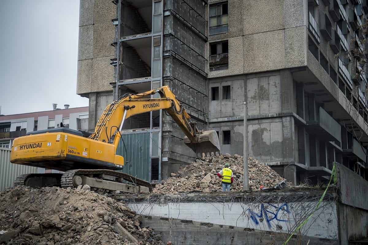 Leghamarabb márciusban indulhat a pécsi magasház bontása