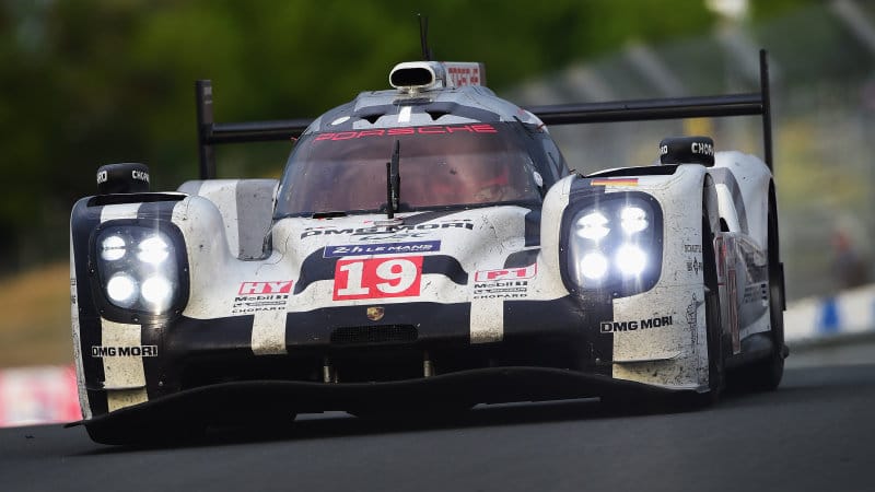 Megtörte a Porsche az Audi diadalmenetét a Le Mans-i 24 óráson