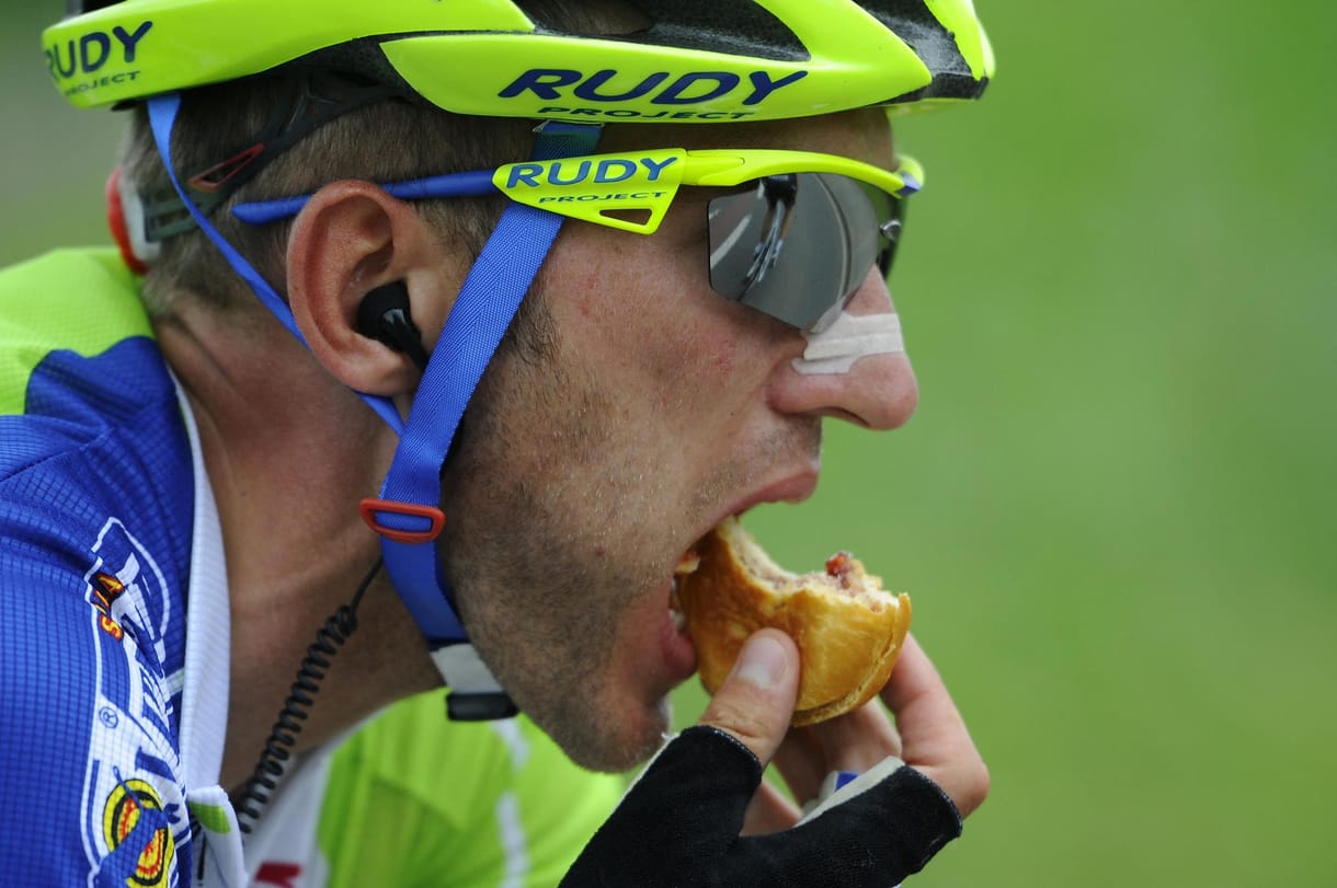 210 Big Mac kalóriáját kell megennie, ha meg akarja nyerni a Tour de France-t
