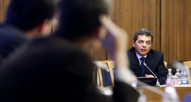 A Political Capital tagadja a kapcsolatát Földesi-Szabó László alapítványával