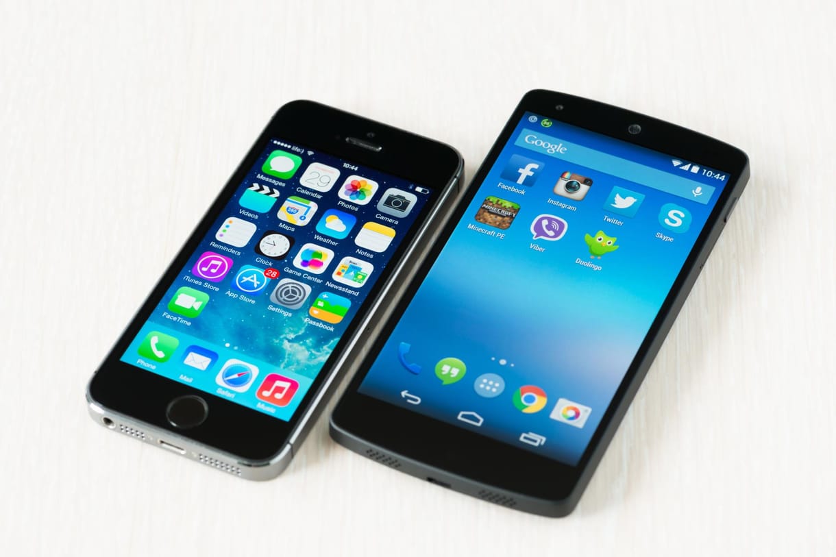 Ezek miatt romlanak el leggyakrabban az androidos telefonok és az iPhone-ok