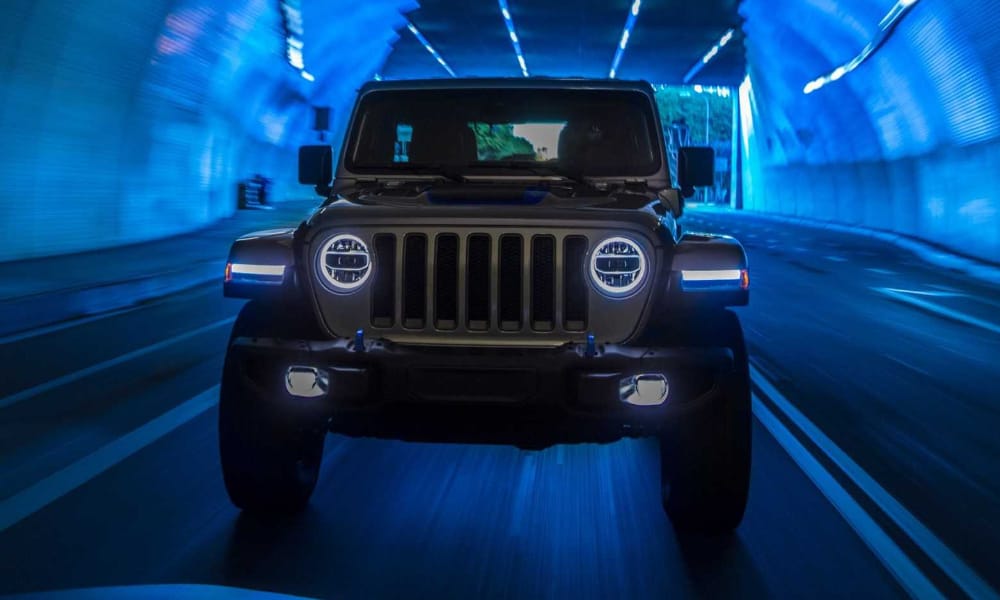 Magyarországon a zöld rendszámos új Jeep Wrangler