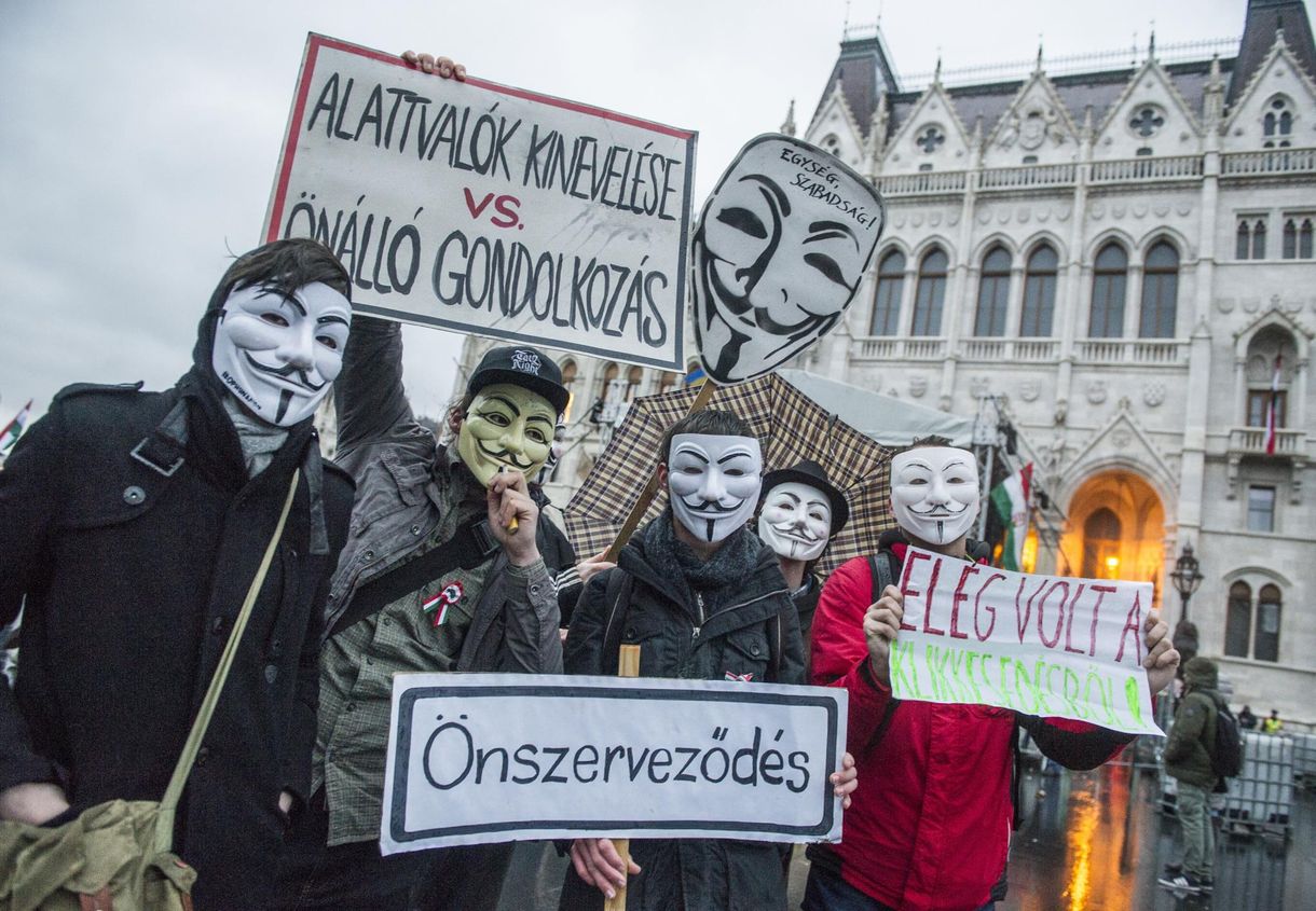 Révész Sándor: A polgárinak csúfolt alattvalói körök helyett valódi polgári körök kellenek