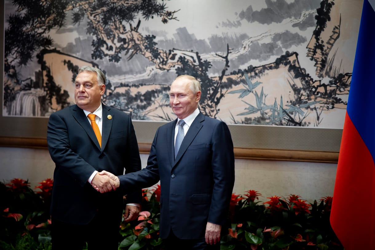 FAZ-kommentár: Orbán karácsonyi ajándékot készül adni Putyinnak?