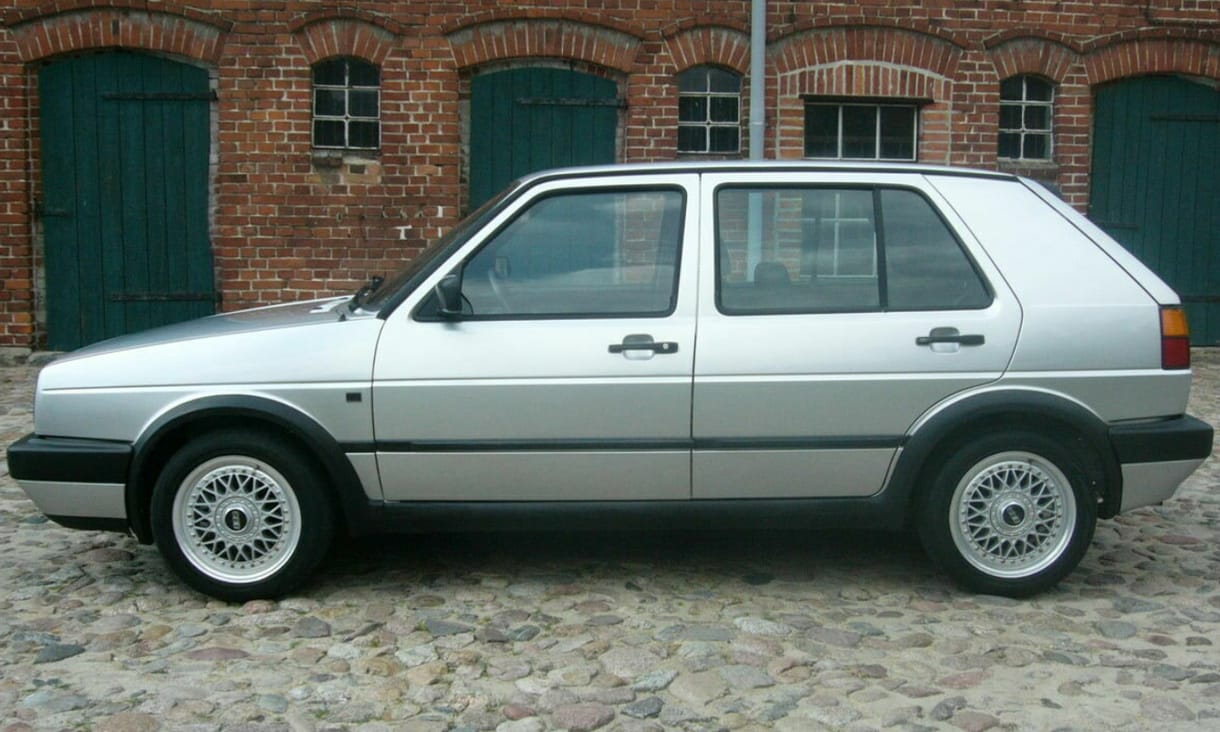 140 kilométerrel hirdetnek egy 30 éves VW Golf GTD-t