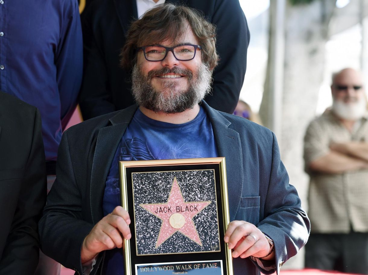 Csillagot kapott a Hírességek sétányán, pózolt, ugrált, lefeküdt a szakállas Jack Black