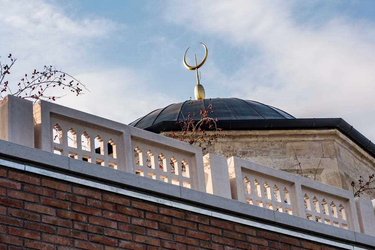 Üzemeltetőt keres a külügy a Gül Baba türbéjének
