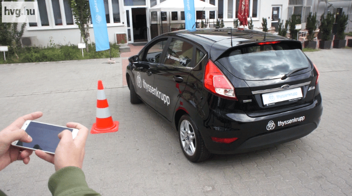 Kipróbáltuk: a mobilunkkal küldtünk a helyére egy kocsit – videó